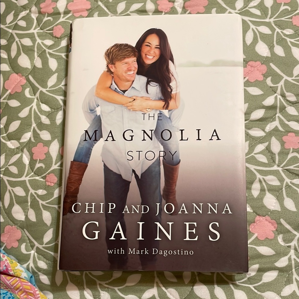 The Magnolia Story by Chip and Joanna Gaines - White Cover
           NEW!!!!!!